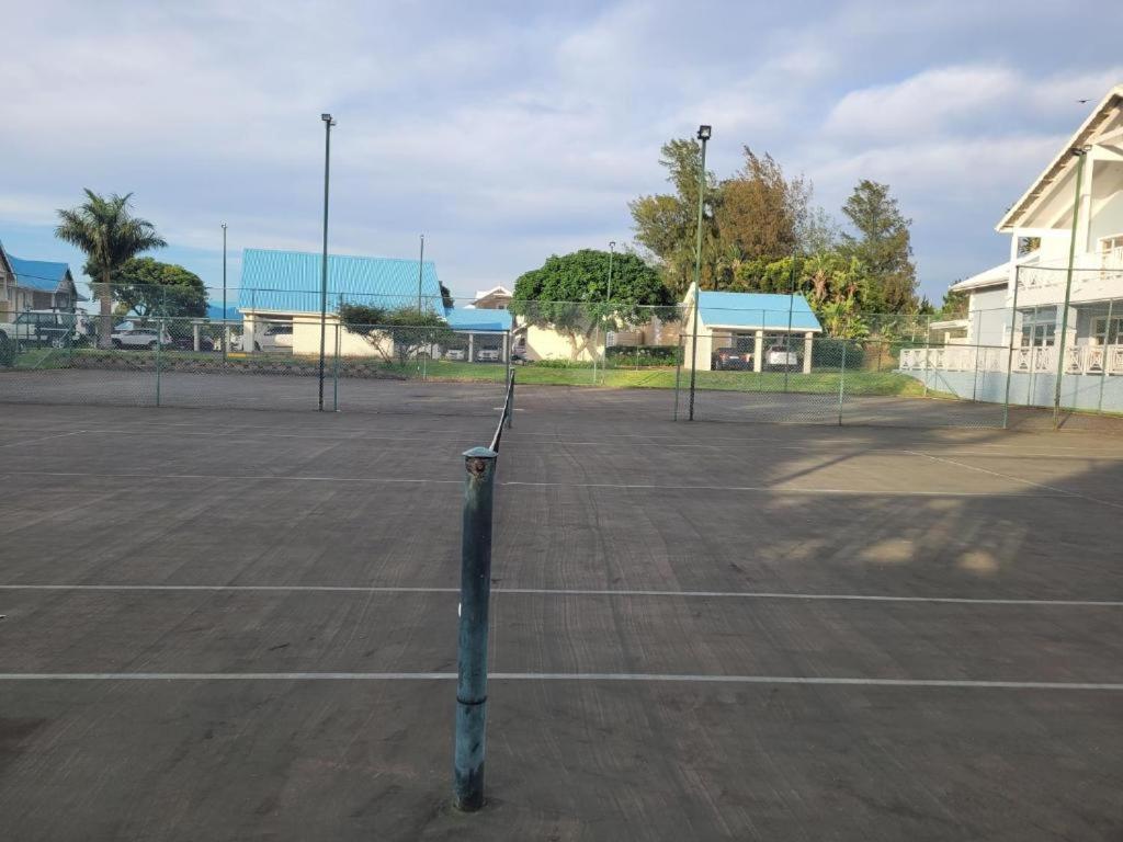 19 Montego Bay Caribbean Estate Apartman Port Edward Kültér fotó